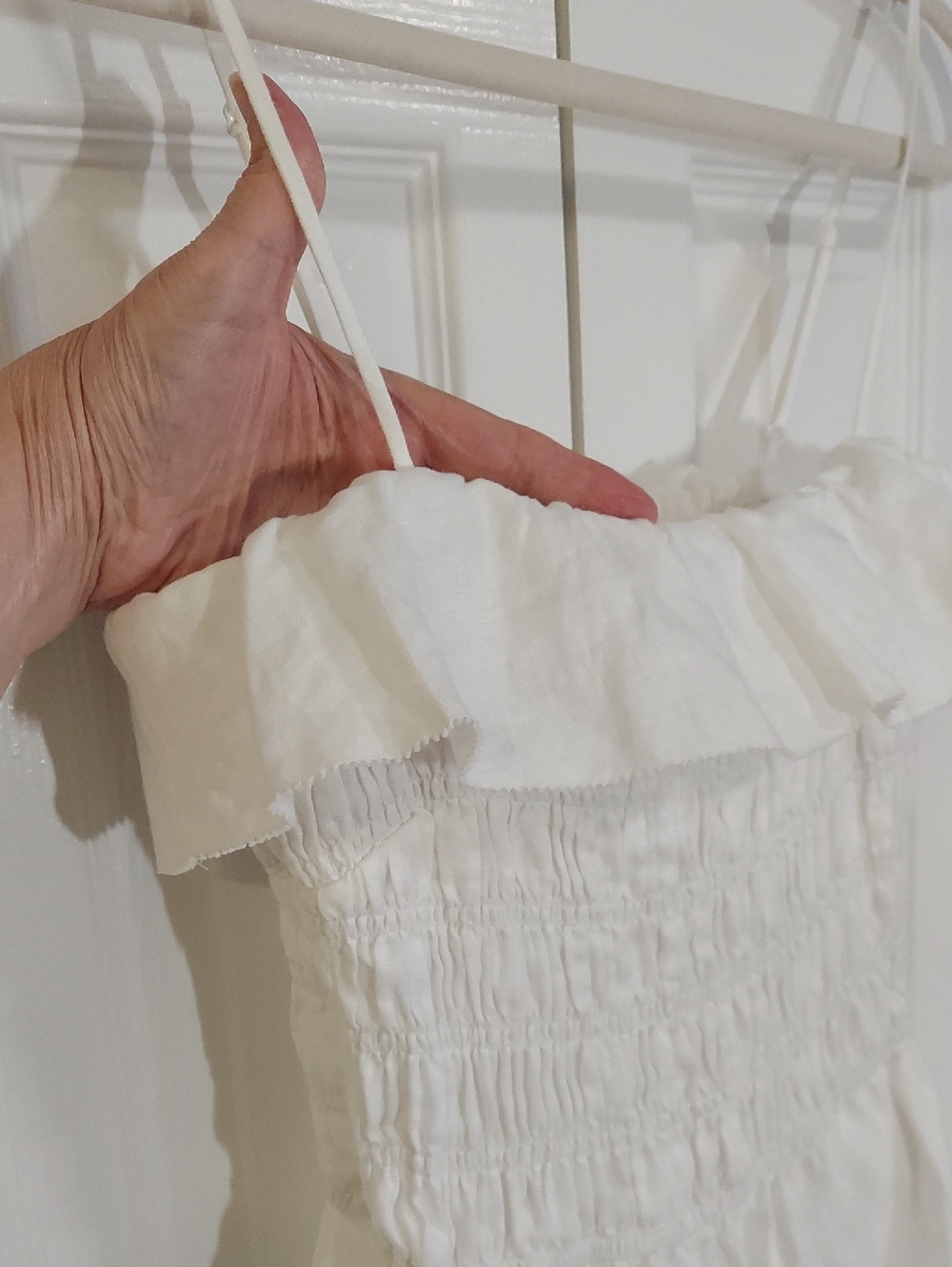 Aritzia Wilfred Midi Dress, NEW! Size M, White Linen, Smocking, Full Skirt - Picture 8 of 17